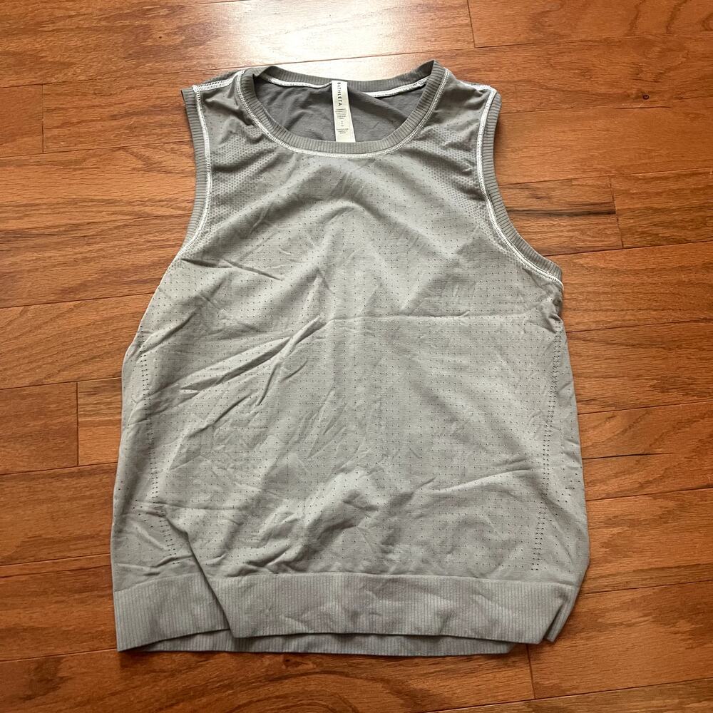 Athleta Gray and White Sleeveless Workout Tank Top Size Small
